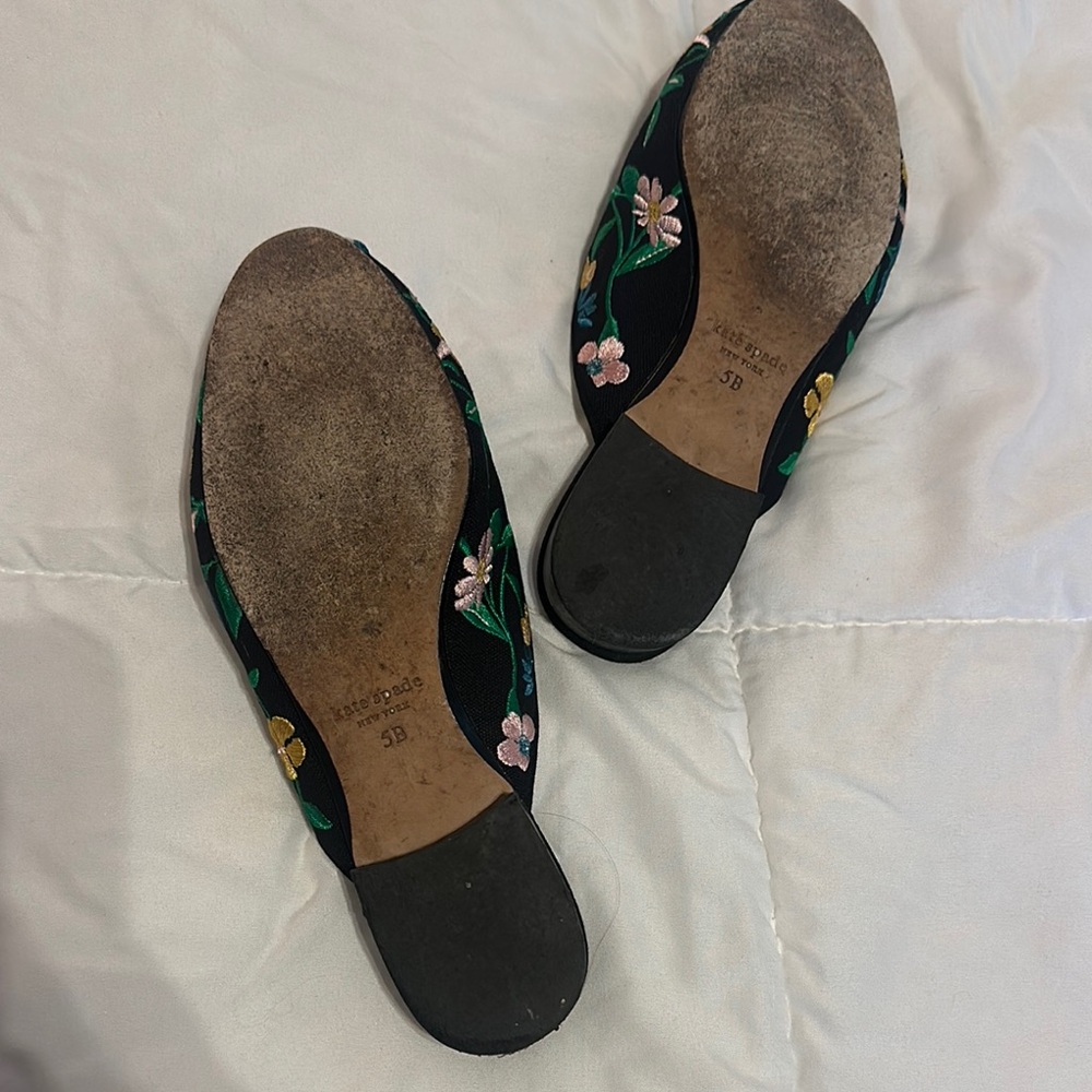 Kate Spade embroidered Black and Yellow Floral Mules - Picture 3 of 4